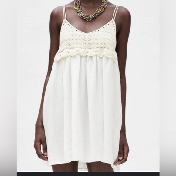 Zara Cream Crochet Mini Dress - Picture 1 of 5